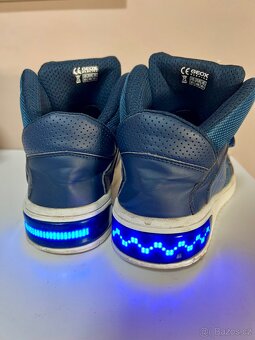 Boty s led osvětlením na aplikaci Geox Respira vel. 40 - 13