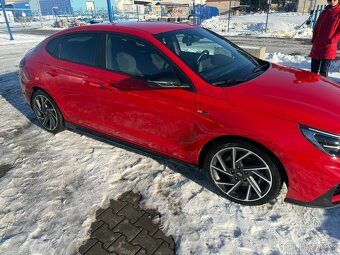 Hyundai i30 Fastback NLINE - 13