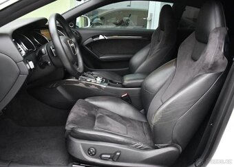 Audi RS5 4.2FSI V8 QUATTRO B&O CARBON - 13