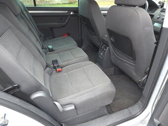 Volkswagen Touran 2.0 TDI 7. Míst - 13