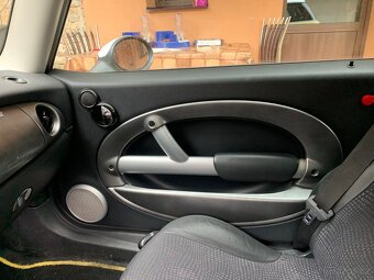 Mini Cooper R50 2002 - 13