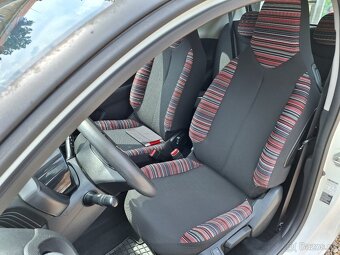 Citroen C1 1.0i 53KW FEEL S.Kniha, Klima + Zimní kola ,Tempo - 13