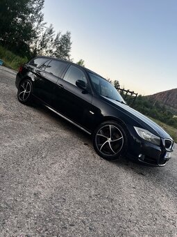 BMW e91 320d 130kw lci 2009 - 13