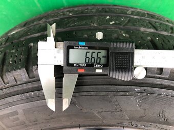 VW Multivan T5-Zimní sada 5x120 R16 215/65/16C - 13