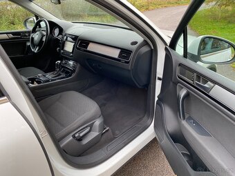 VW Touareg, 3.0.TDI, 150KW - koupeno v ČR, pěkný stav - 13