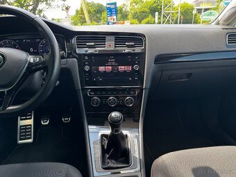Volkswagen Golf 1.4 TSI 92kw, Nehavarováno, Virtual, Výbava - 13