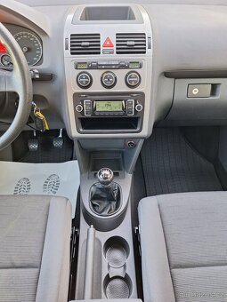 Volkswagen Touran, 1,9TDi, prav.servis,2x kola - 13