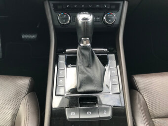 Škoda Superb 2,0 Laurin & Klement, 4x4, WEBASTO - 13