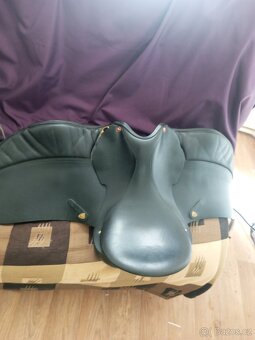 Sedlo jezdecke Albion 17,5, drezurní, komora 4 - 18 cm - 13