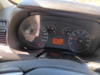 Prodám fiat grande punto 1.2 48KW. rok - 2006 - 13