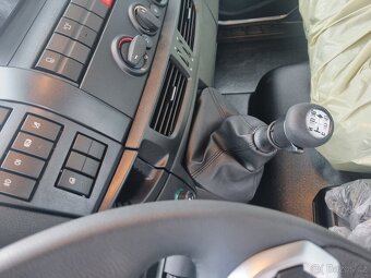 NOVÉ IVECO 180E28 NOSIČ KONTEJNERU 10T IHNED - 13