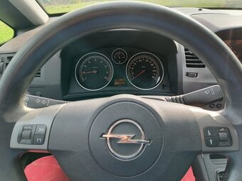 Prodám Opel Zafira B 1.8 LPG 103 kw - 13