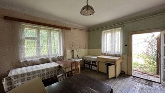 Prodej rodinného domu 180m2 s rozlehlým pozemkem 1270m2 u Ol - 13