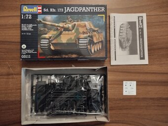 Modely tanků,plastové DRAGON,REVELL,MINIART aj - 13
