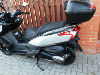 Kymco Downtown 300i - 13