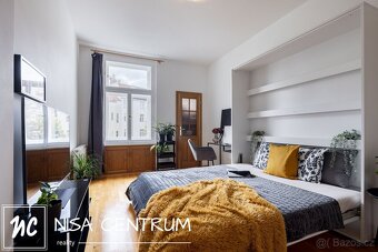 Prodej atypického podkrovního bytu 260 m² v Praze - Vinohrad - 13