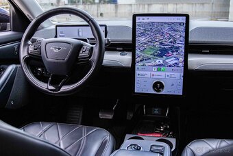 Ford Mustang Mach-E / ODPOČET - 13