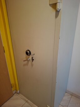 skříňový trezor - 13