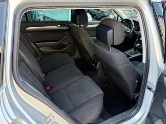 Volkswagen Passat B8 Variant 2.0TDI 110kW DSG Matrix Virtual - 13
