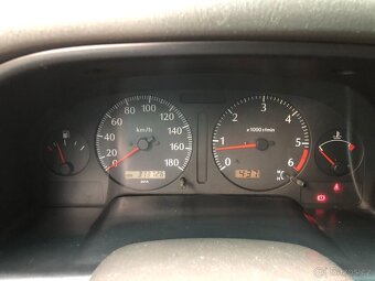 Nissan Patrol GR V TD-6 2.8TD - legenda mezi offroady - 13