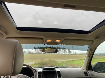 Toyota Land Cruiser 120 - 13