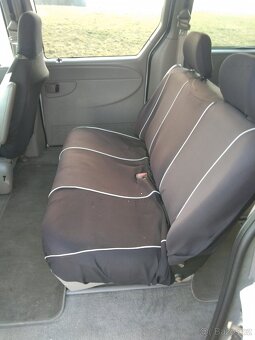 2003 Dodge Grand Caravan 3.3 V6 7 míst sleva - 13