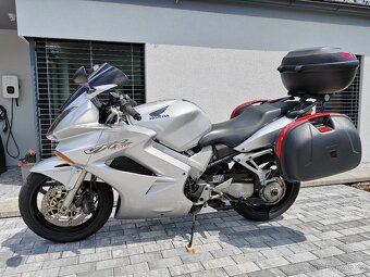 Honda vfr 800 V-tech - 13