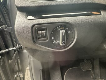 Volkswagen Sharan 2.0 TDi 110kW 7míst - 13