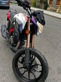 UM Xtreet 125 - 13