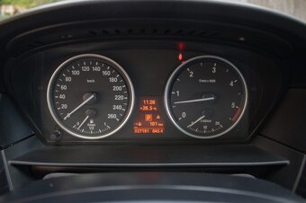 BMW 530d Touring - 13