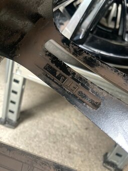 Alu disky 5x120 z vozu BMW, pneu letní 225/40/18 - 13