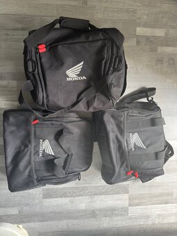 vnitřní tašky kufrů originál Honda CRF1000L - 13