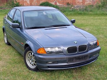 BMW 320 i - 13