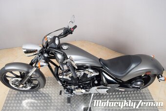 Honda VT 1300 CX Fury 2016 - 13