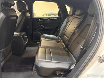 Porsche Cayenne - 13