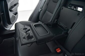 XC60 2.0 B4 mHEV R-Design AWD A/T, ACC, Panorama, El.kufor - 13