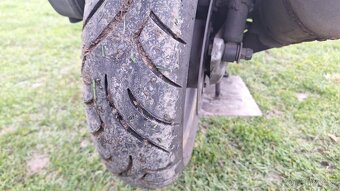 Malaguti Madison 250ie - 13