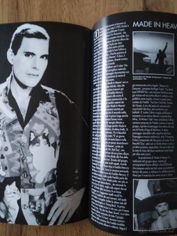 Queen, Freddie Mercury - vzácné knihy - 13