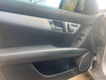Mercedes C Avantgarde - 13
