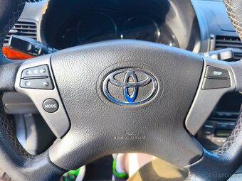 Toyota Avensis - 13