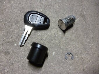 Kufr KAPPA 48 L + plotna KAPPA. - 13