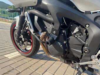 Yamaha FZ6 S2 najeto jen 15 tis km - top stav - 13
