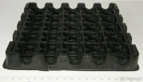 Plastová plata pro drobné součástky, materiál - 13