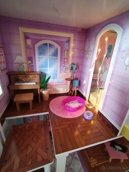 Velky dum pro barbie/panenky+vybava a panenky - 13