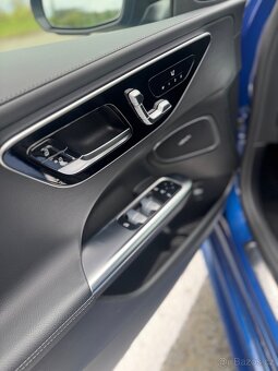 Mercedes-Benz Třída C 300 d combi AMG linie - 13