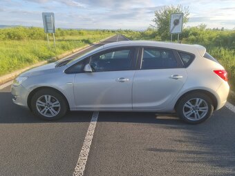 Opel Astra 1.4, 74kW, r.v.2010, klima, 102.000km - 13