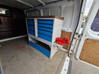 Ford Transit s dílenskou vestavbou VÝRAZNĚ SNÍŽENÁ CENA - 13