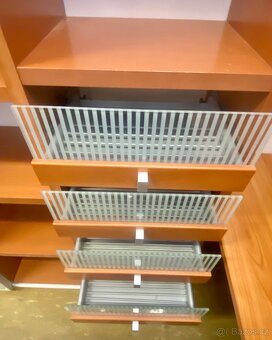 Stěna - kancelářský / studentský nábytek - 13