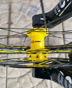 Downhill kolo Canyon Sender CF 9.0 Team Carbon 2018 27.5" - 13