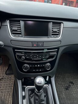 Peugeot 508,kombi,2.0,110kW 2015 - 13